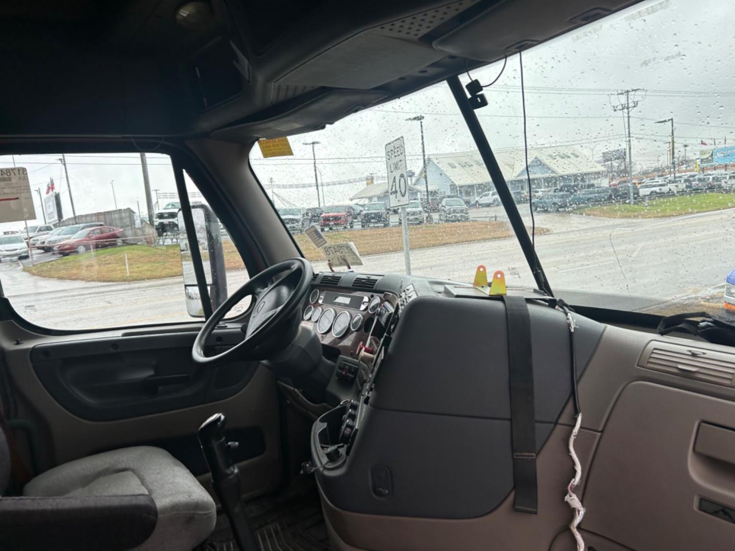 2013 Orange Freightliner Cascadia 125 (3AKJGLDR0DS) , located at 1687 Business 35 S, New Braunfels, TX, 78130, (830) 625-7159, 29.655487, -98.051491 - Photo#10